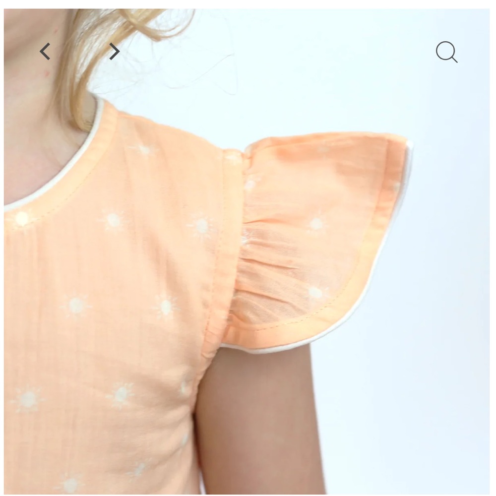 Dear Georgie The Capers Dress Sz 4/5 Flutter Sleeves Pockets Subtle Dot Pattern